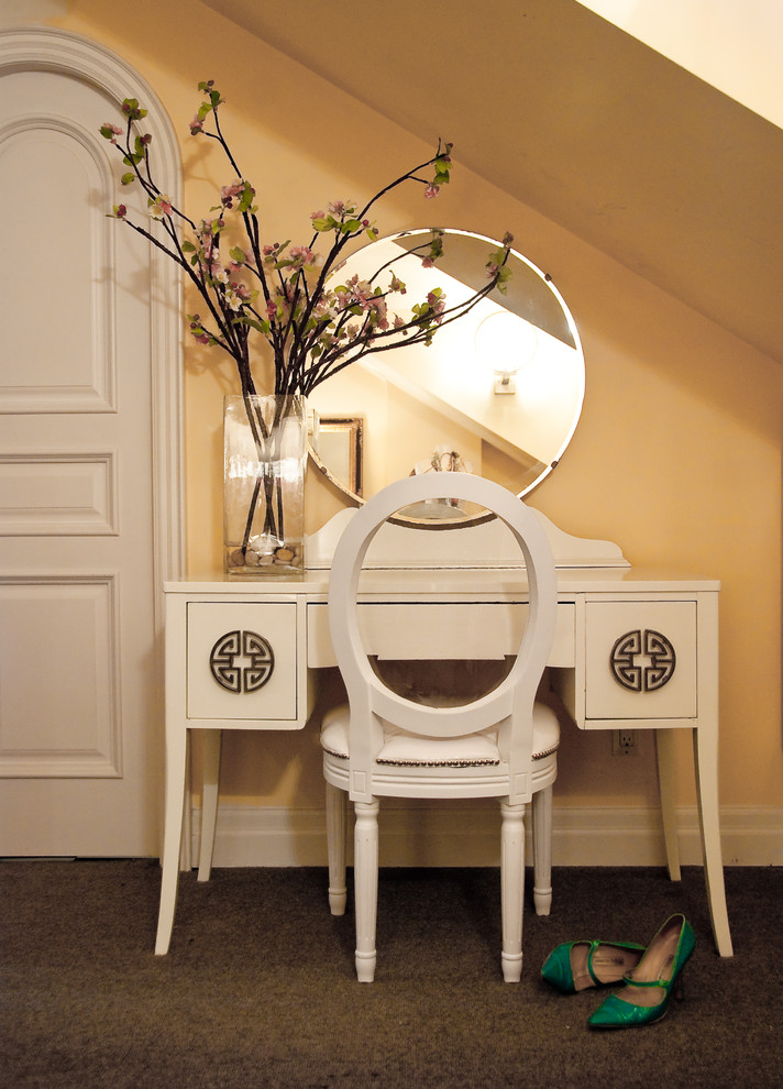 Dressing table with mirror stylistic infusion