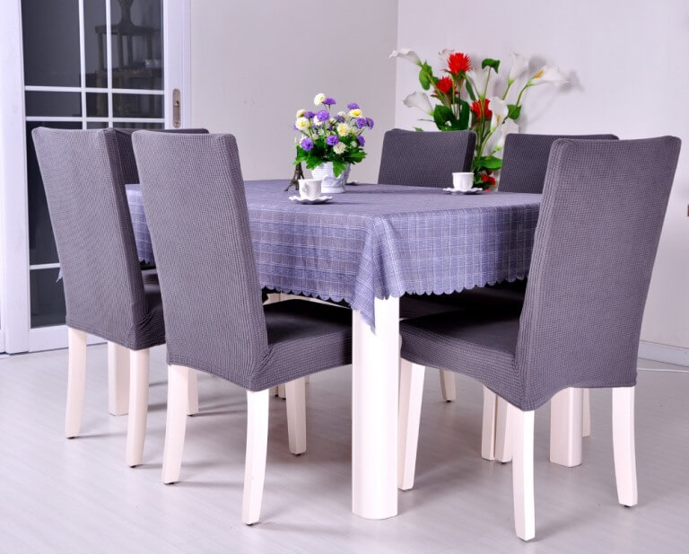 Housses pour chaises violettes pour la cuisine