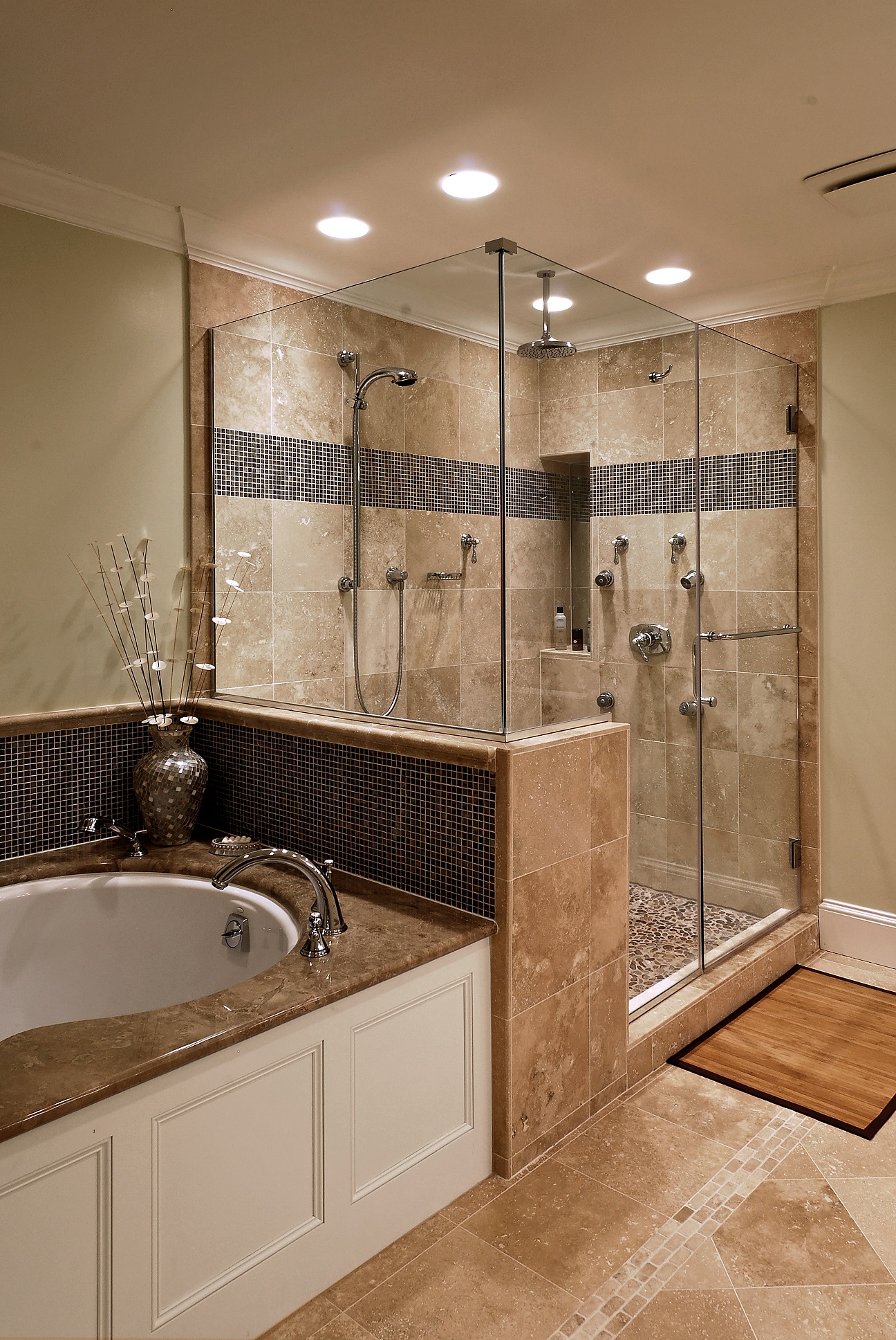 Moderni ir praktiška dušo kabina vonios kambaryje