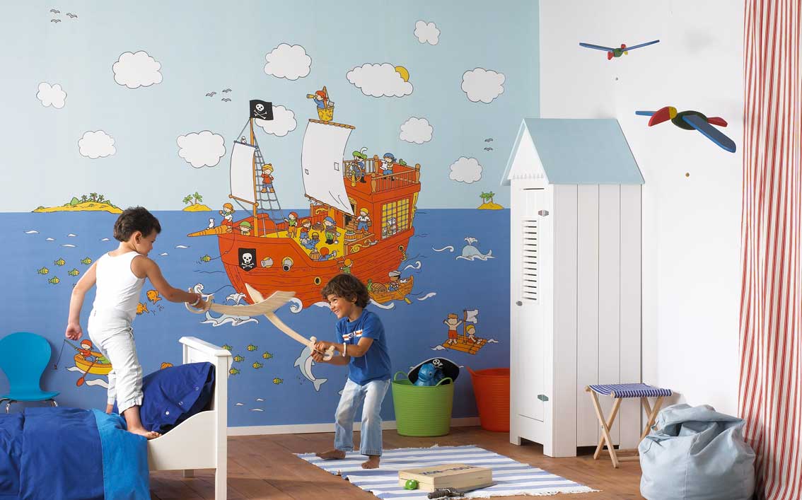 L'idée de papier peint pour la conception d'une chambre d'enfants pour un garçon dans un style pirate