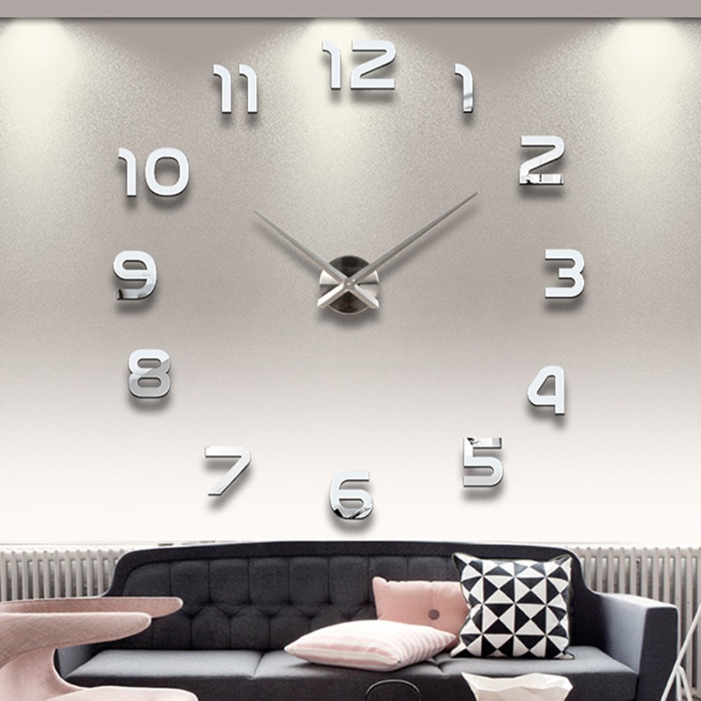 horloge en bois de minimalisme dans la cuisine