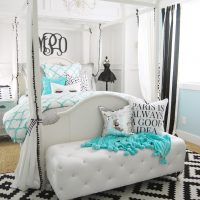 bright color tiffany style room picture
