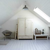 murs blancs à l'intérieur de la chambre à coucher dans le style de la Scandinavie picture