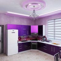 intérieur de cuisine moderne en couleur violet