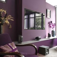 beau design du couloir en violet