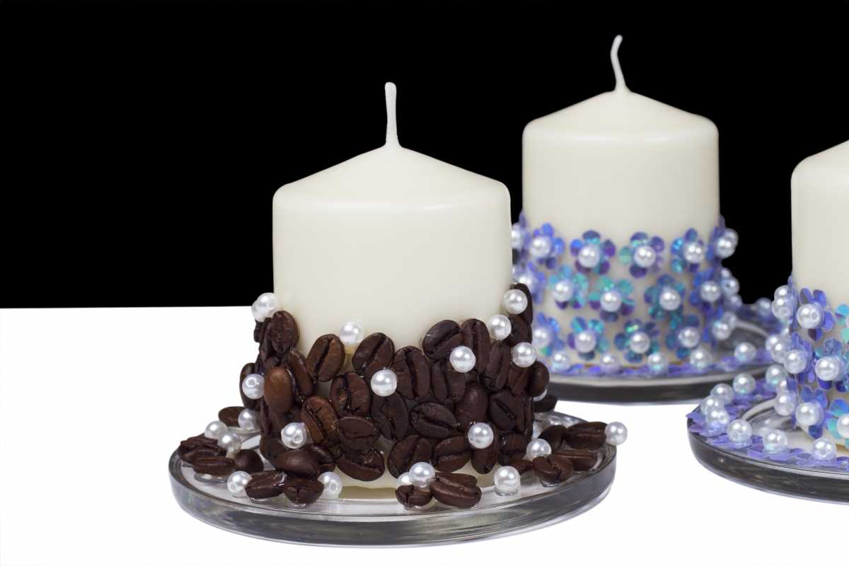 the idea of ​​beautiful decoration of candles with your own hands