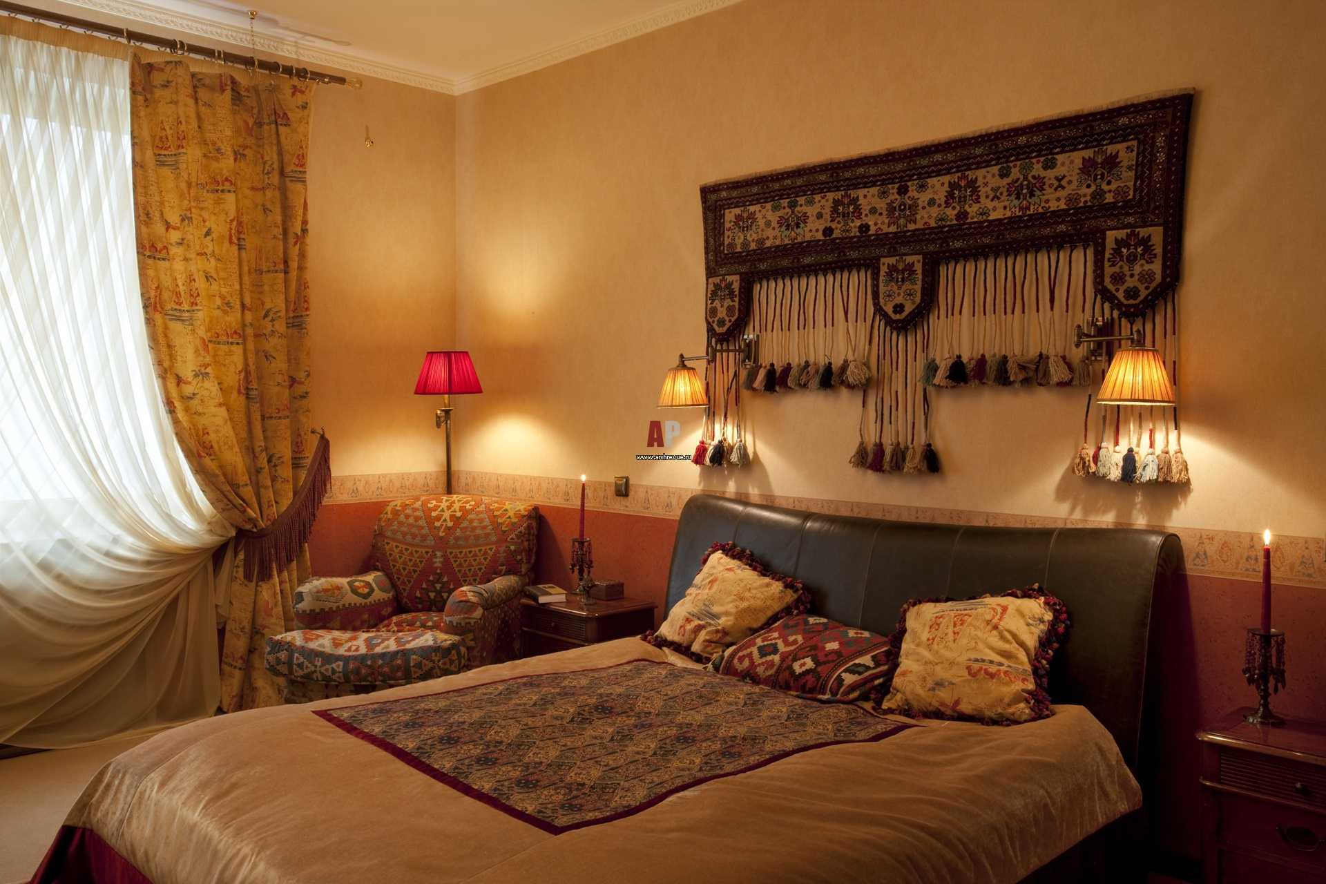 unusual style of a bedroom in oriental style
