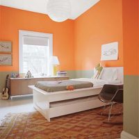 világos narancssárga kombinációja a hálószobában, más színű fotóval
