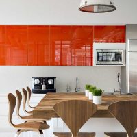 világos narancs kombinációja a nappali stílusában a fénykép többi színével