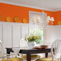 a sötét narancs kombinációja a nappali kialakításában más színű képpel