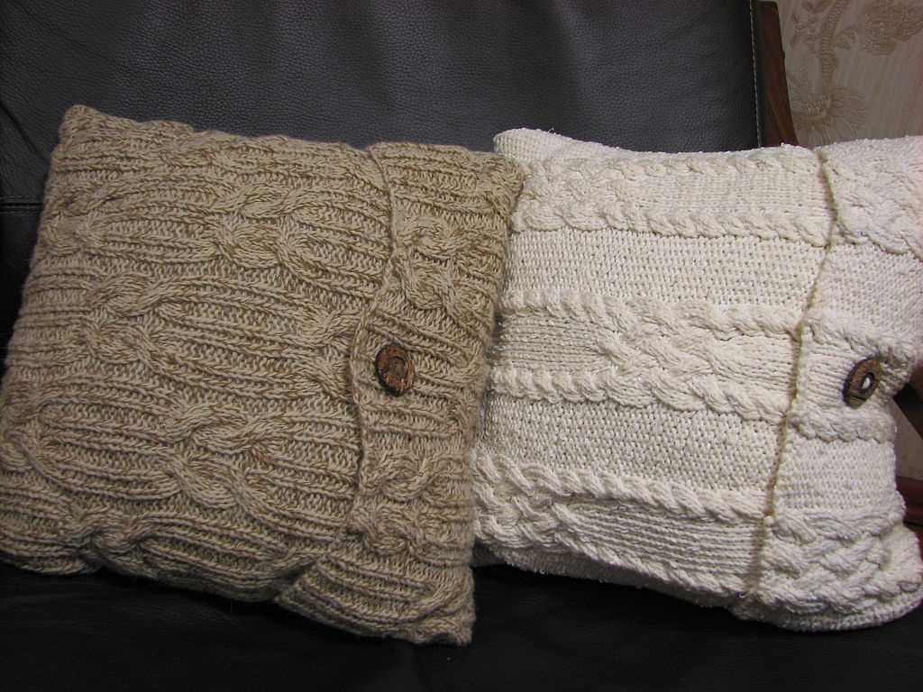 oreillers tricotés style plat
