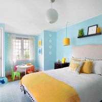 stile camera da letto leggero in foto a colori blu