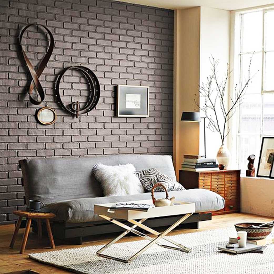 la possibilité d'utiliser des briques décoratives brillantes à l'intérieur du salon