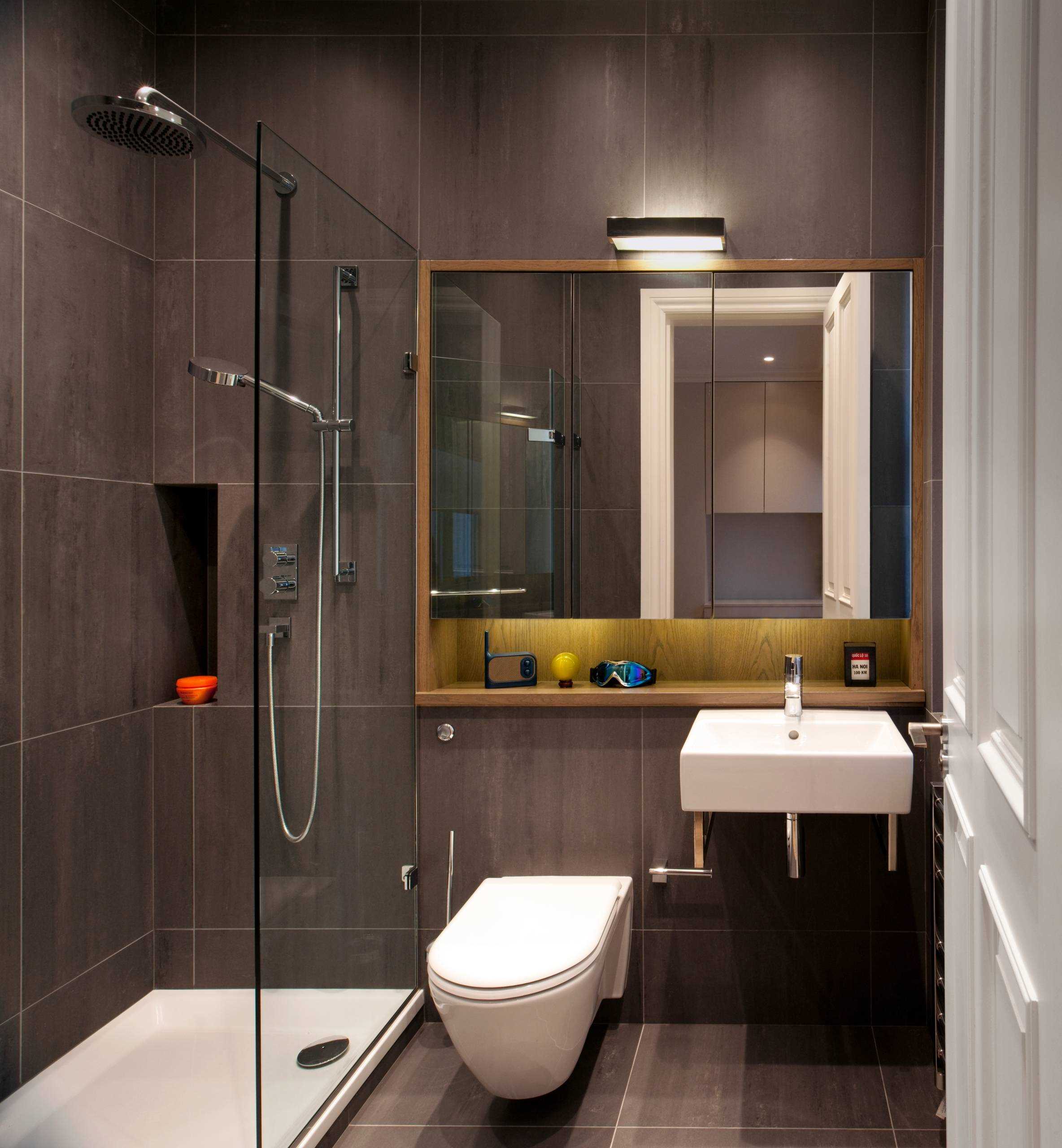 option d'un intérieur lumineux d'une salle de bain de 3 m2