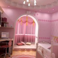 l'idée d'un beau décor de chambre d'enfant pour une photo de fille