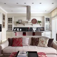 l'idée d'un bel appartement décoré dans des couleurs vives dans une photo de style moderne