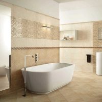 version d'un bel intérieur de salle de bain photo de 2,5 m²