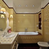 versione di un interno bagno leggero in una foto in stile classico