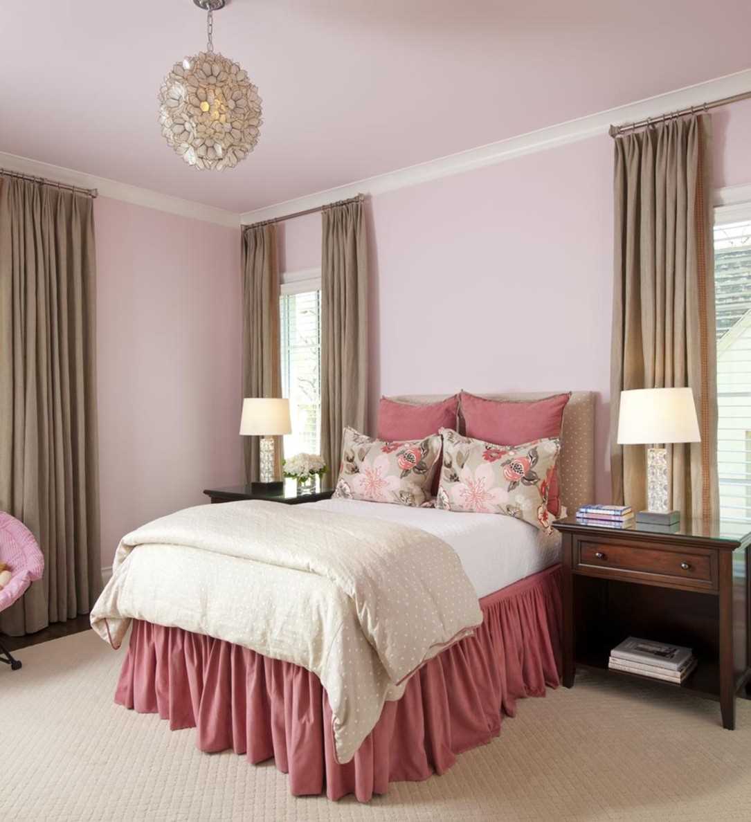 An example of using pink in a bright apartment design