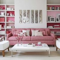 An example of using pink in an unusual room interior photo