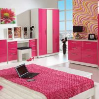 the idea of ​​using pink in a bright apartment design photo