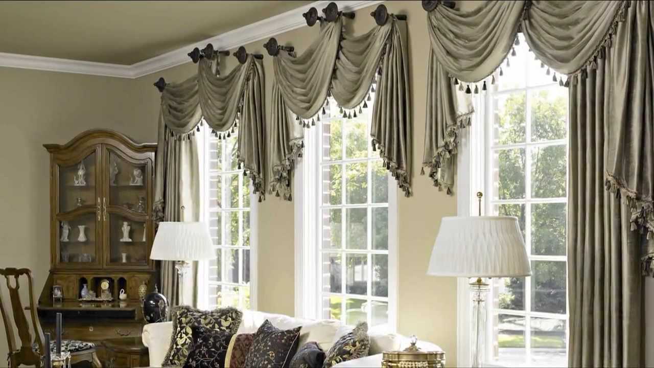 Un exemple d'utilisation de rideaux modernes dans un beau décor de chambre