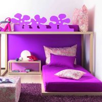 versione di una camera da letto in stile leggero per una ragazza in uno stile fotografico moderno