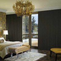 Exemple d'utilisation de rideaux modernes dans une belle photo d'appartement design