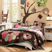 l'idée d'un beau décor de chambre à coucher dans le style de patchwork photo