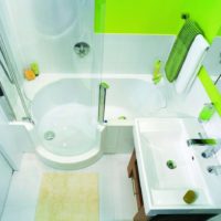 világos zöld színek a fürdőszobában