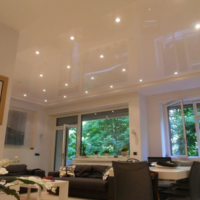 rastezljivi strop s pozadinskim osvjetljenjem