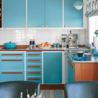 blu 3 su 3 facciate della cucina