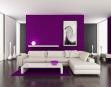 An example of applying a bright lilac color in the decor of a photo