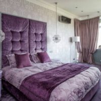 slaapkamer met grijze behangfoto