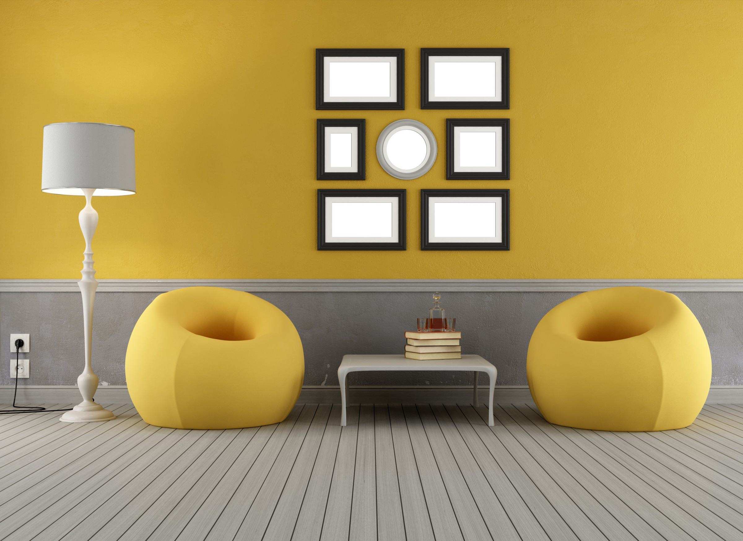 Un exemple d'utilisation de jaune vif dans le décor d'un appartement