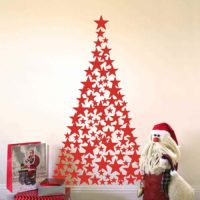 l'idea di creare un albero di Natale leggero da foto fai-da-te di carta
