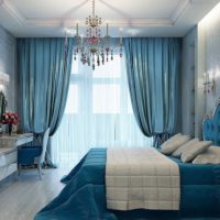 tende blu design piccola camera da letto
