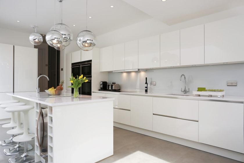 minimalist bright kitchen