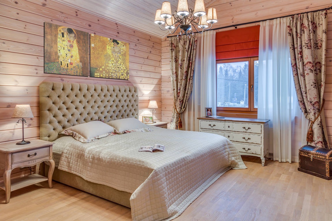 design elegante di una camera da letto in legno
