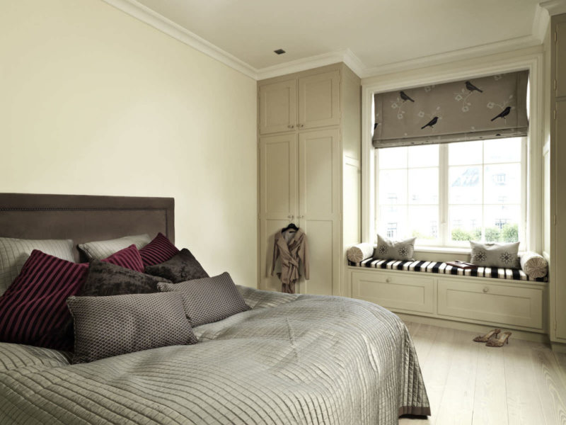 Camera da letto di 12 metri quadrati in tonalità beige