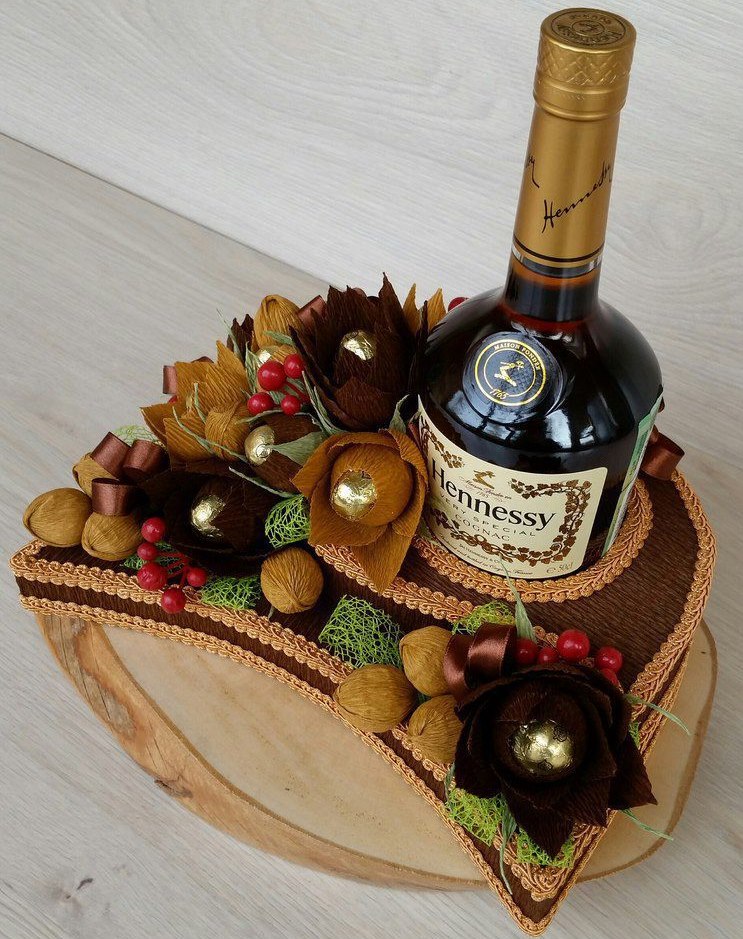 Making cognac with a bouquet of sweets