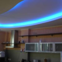 An example of a light style of a kitchen ceiling photo