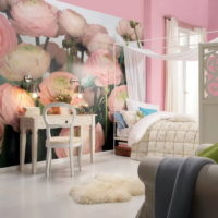 Chambre rose vif avec papier peint photo