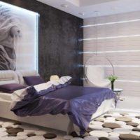 Neparasta guļamistabas stila dizaina attēla piemērs