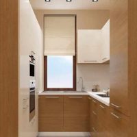 šviesaus lango interjero variantas virtuvės paveikslėlyje