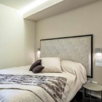 Primjer fotografije lakog dizajna interijera spavaće sobe