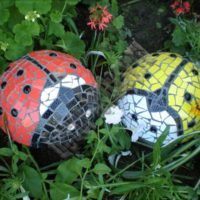 Keramikinės mozaikos ladybugs
