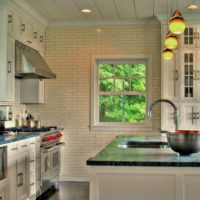 Imitation brickwork in the design of kitchen walls