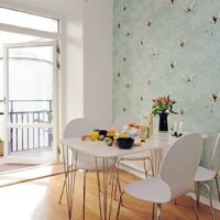Paper wallpaper in the design of the kitchen space