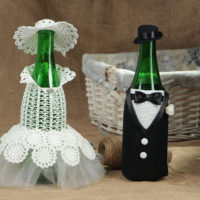 Do-it-yourself bottles for the bride and groom